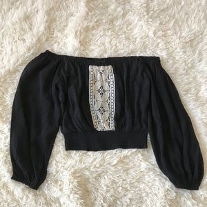 Off the shoulder black croptop